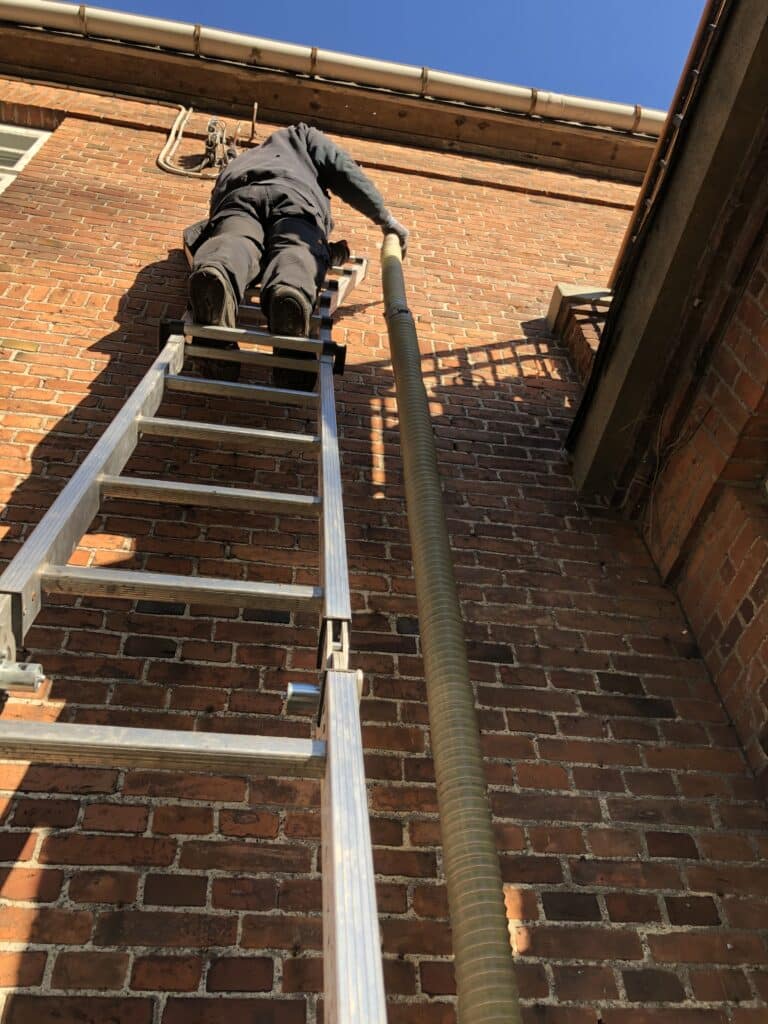 ISONEM isolering af hulmur